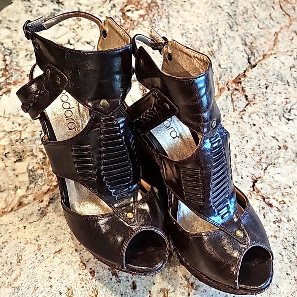 Beautiful Nadara brown heels
